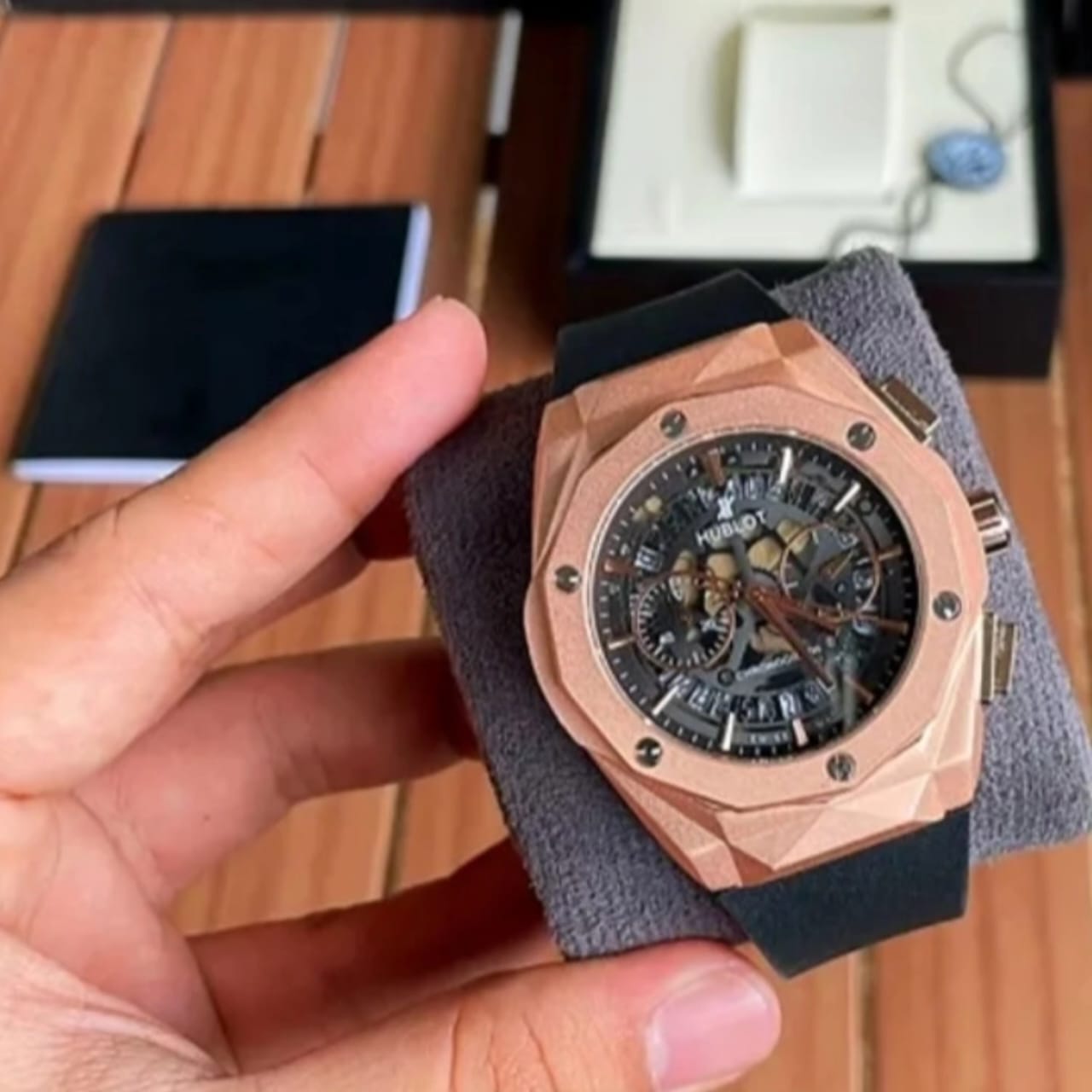 Hublot Diamond Cut Golden Watch !